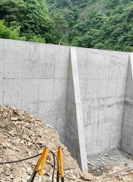 郑州管城回族区重力式挡土墙